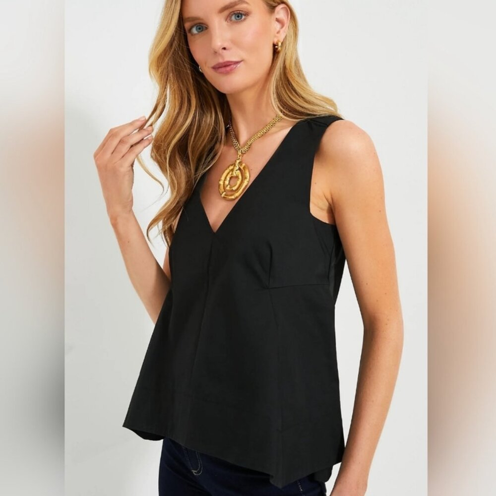 Pomander Place Tuckernuck Black Lana Structured Split Back Top Size Large
